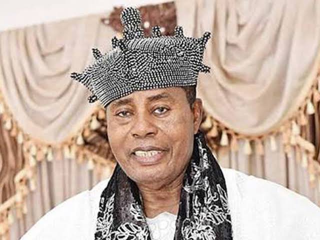 #Ondodecides: Oba Obateru Akinruntan Congratulates Gov. Akeredolu