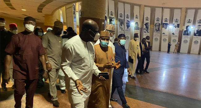 Nigeria Governors Hold Closed-Door Meeting With President Buhari