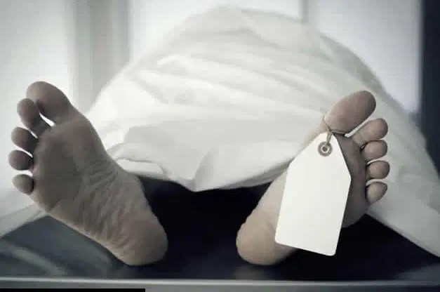 Woman slumps, dies while sharing testimony in Lagos church