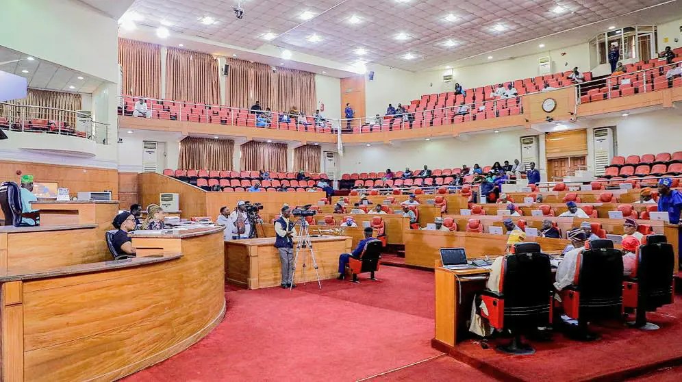 Lagos Assembly denies awarding N17b gate contract
