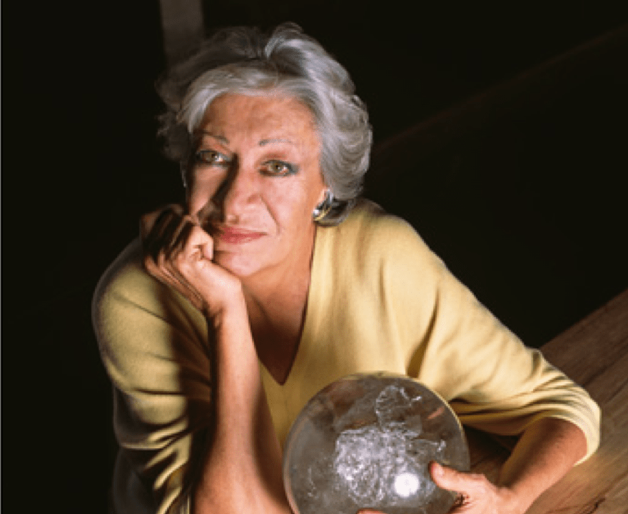 Inspired by the iconic return to tiffany® key ring, this classic collection includes the legendary heart tag bracelet in sterling silver and 18k gold. Elsa Peretti - Tiffany