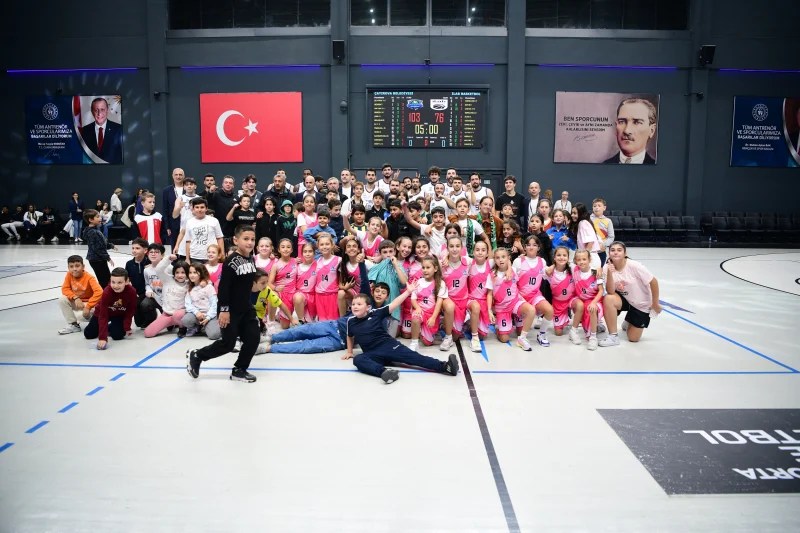 Çayırova Belediyesi basketbolda galibiyet serisini sürdürüyor