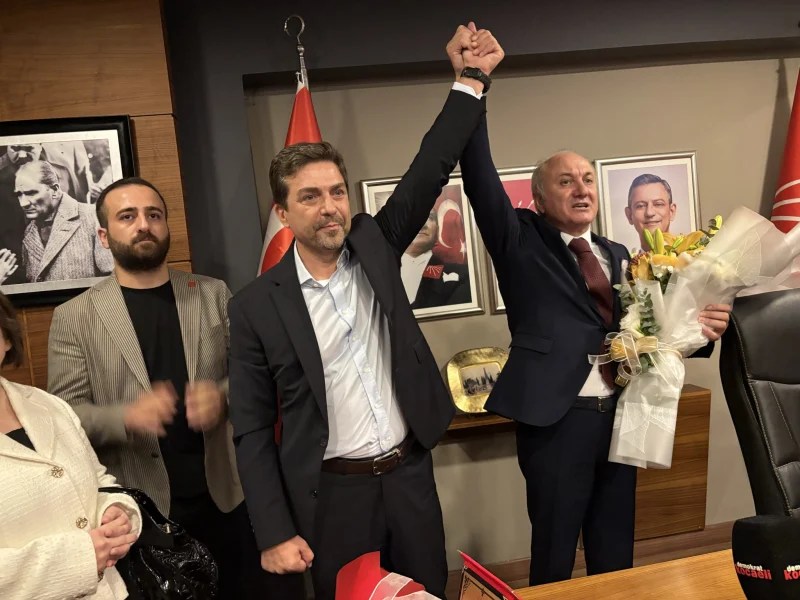 Chp Kocaeli’nde Devir Teslim!