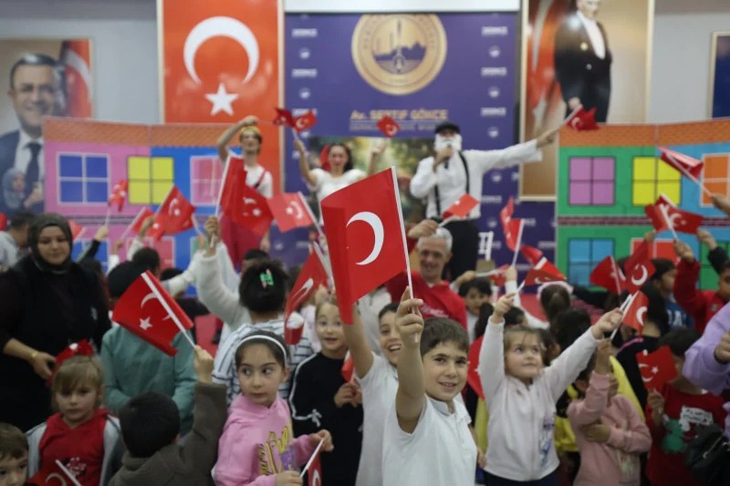 Derince’de Cumhuriyet Coşkusu!