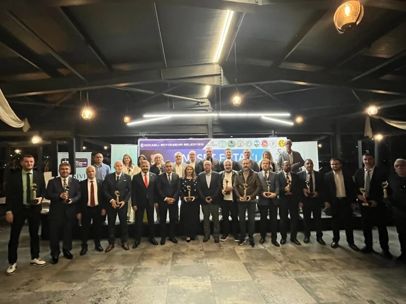 Kocaeli’de Bozkırın Tezenesi’ne Vefa Gecesi