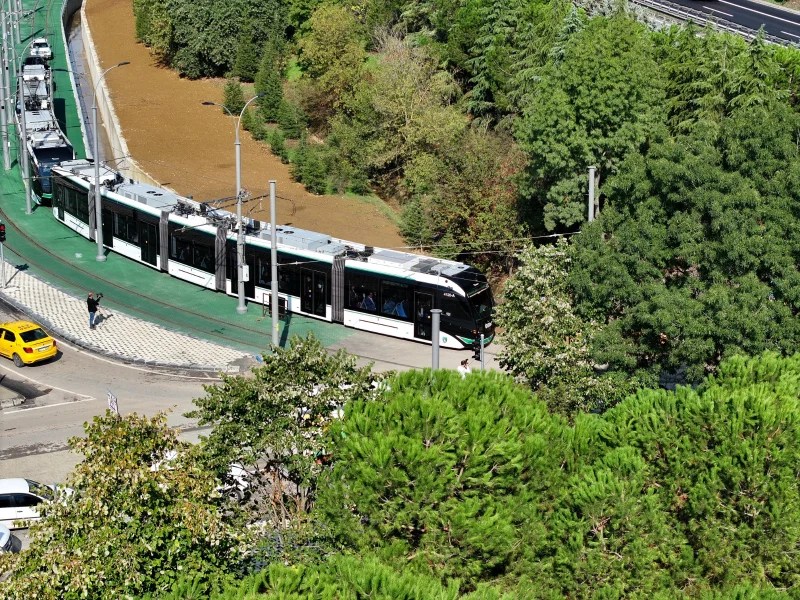 Tramvay hattı taraftarı heyecanlandırdı, kombineler hızla tükendi