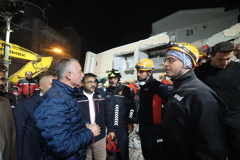 Gebze’de Çöken Apartman Sonrası Destek!