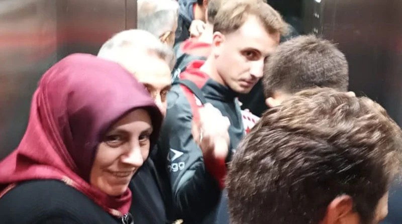 Kocaeli’de Milli Zafer Sonrası Gölcük Sevinci!