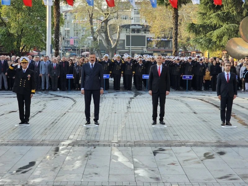 Gazi Mustafa Kemal Atatürk Gölcük’te Törenle Anıldı!
