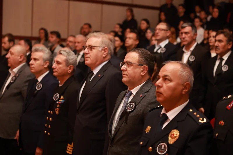 Derince’de Atatürk’e Saygı ve Özlemle Anıldı!