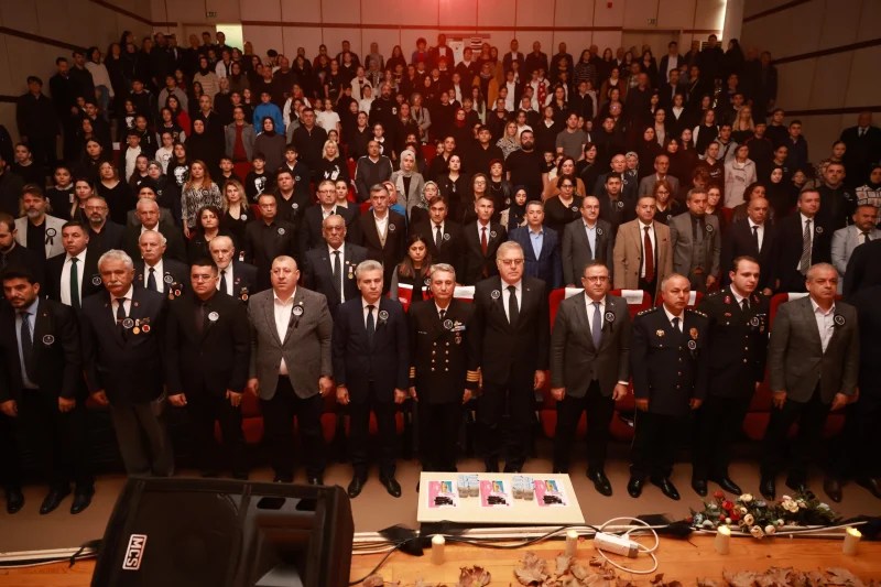 Derince’de Atatürk’e Saygı ve Özlemle Anıldı!