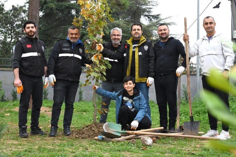 İzmit’te 345 Fidan Toprakla Buluştu!