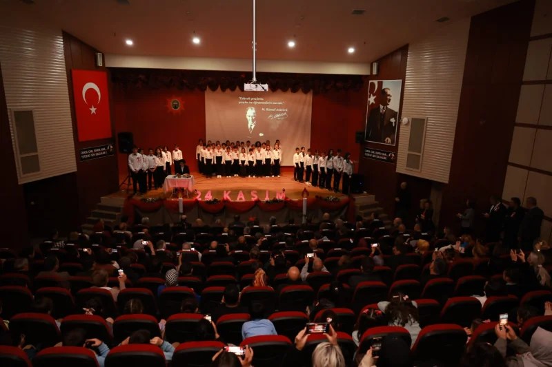 Derince’de Öğretmenler Günü Coşkusu!