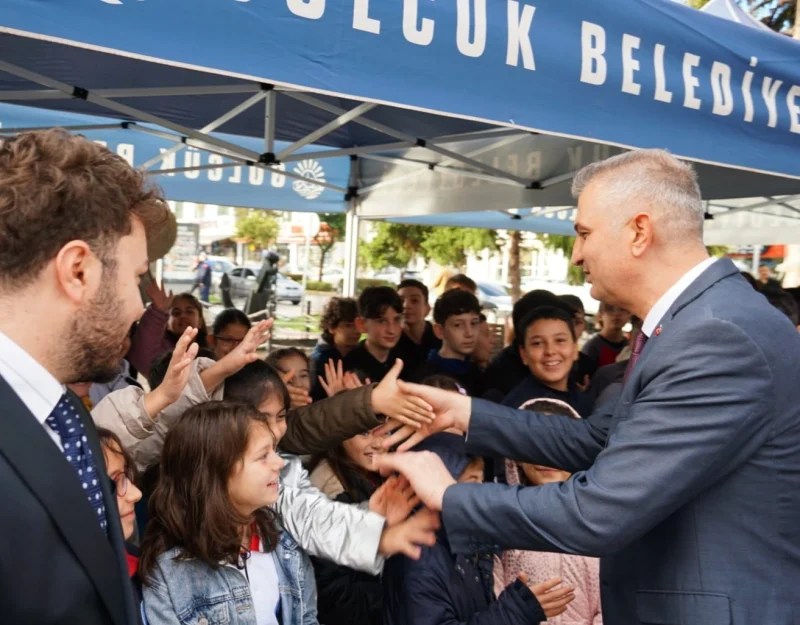 Gölcük’te Öğretmenler Günü Coşkuyla Kutlandı!