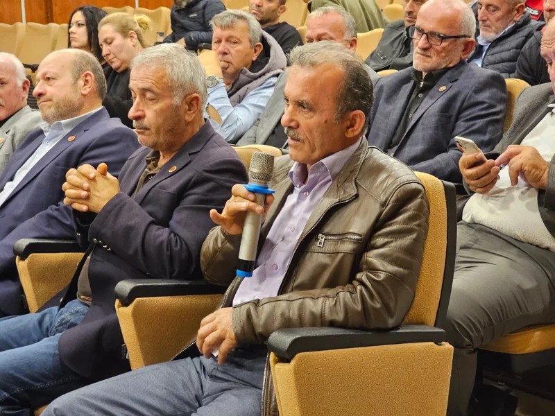 Gölcük’te Başkan Sezer muhtarları dinledi!