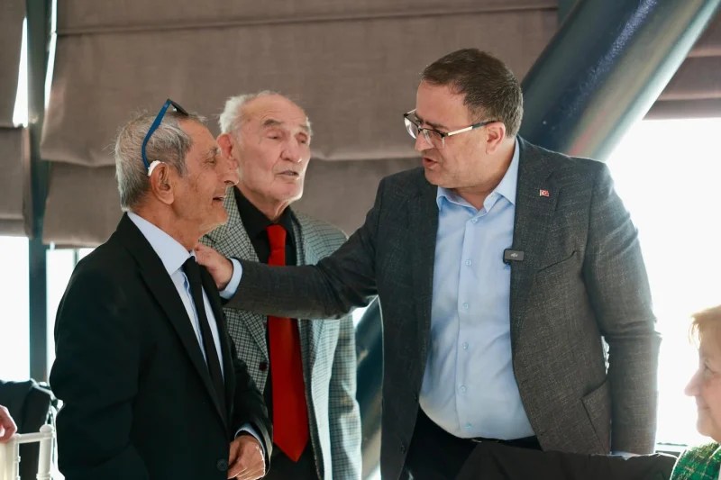 Derince’de Başkan Gökçe’den Çınarlarla Vefa Buluşması!