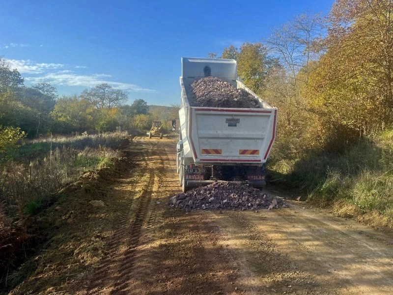 Körfez’de Yol Bakım Çalışmaları Devam Ediyor!