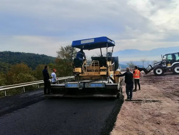Körfez’de Yol İyileştirme Çalışmaları Sürüyor!