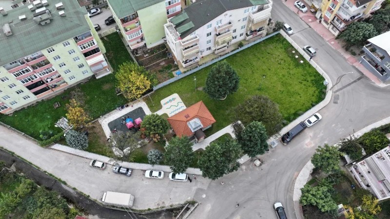 Derince’de Parklar Yenileniyor ve Güzelleşiyor!