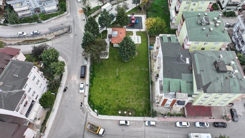 Derince’de Parklar Yenileniyor ve Güzelleşiyor!