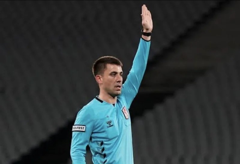 Kocaelispor taraftarları hakem kararına tepkili!