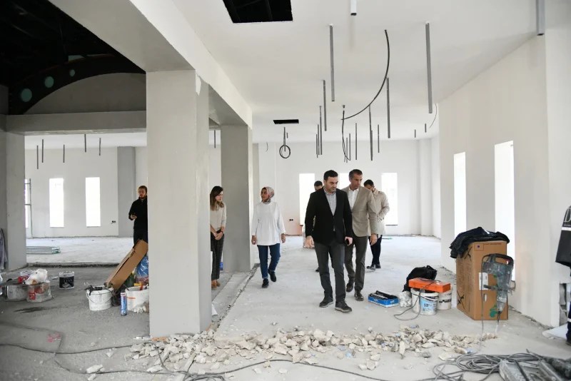 Başiskele’de Başkan Özlü’den Çalışmalara Yakın Takip!