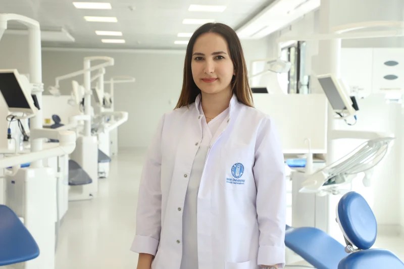 Diş Eti Büyümesi Gebelikte Risk Oluşturabiliyor!