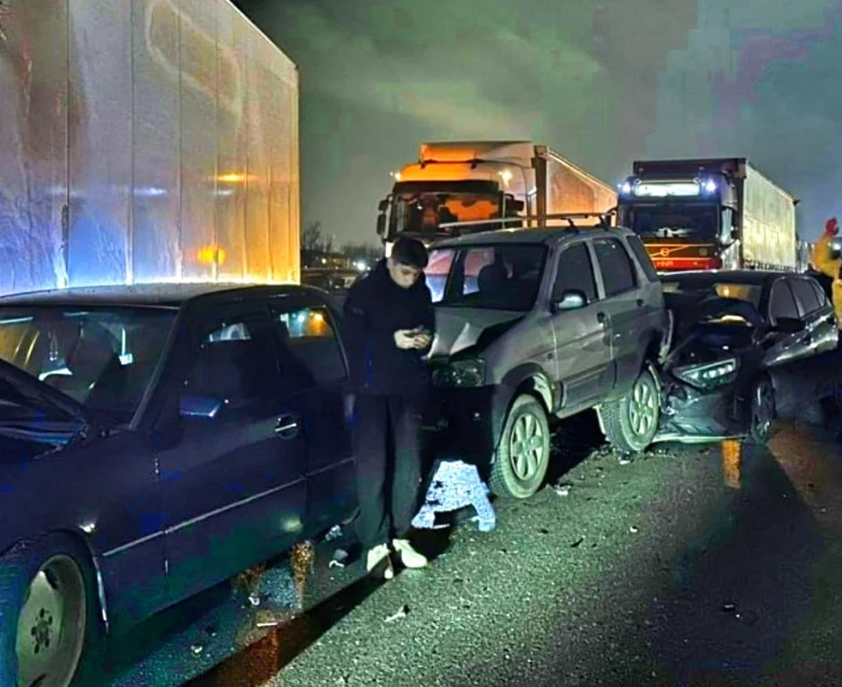 TEM Otoyolu’nda zincirleme kaza: 14 yaralı!