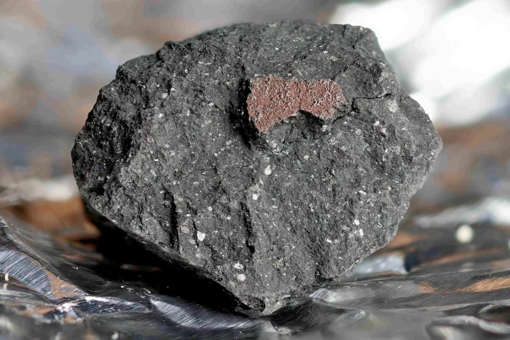 Mars’tan gelen gök taşında su izleri keşfedildi