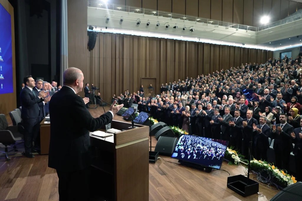 AK Parti Kocaeli Heyeti Ankara’da Toplantıya Katıldı
