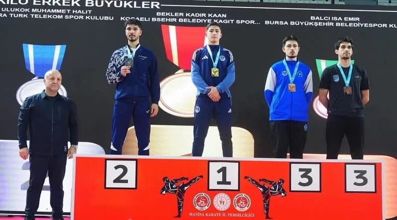 Kağıtsporlu karateciler Türkiye Şampiyonası’nda zirvede!