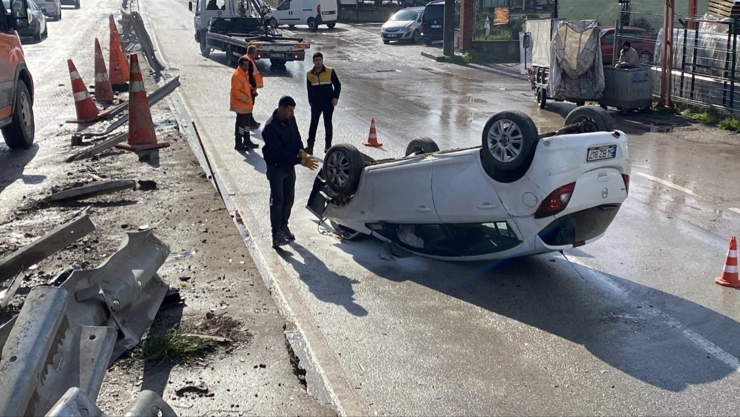 İzmit’te Bariyersiz Noktada Kaza!
