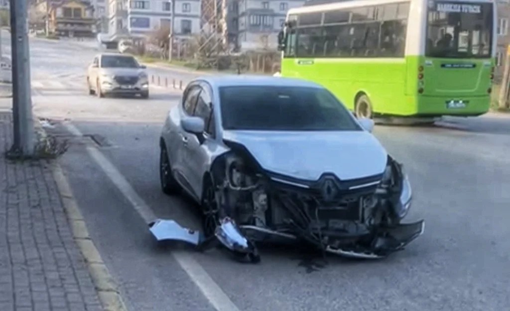 Yeşilyurt Kavşağı sakinleri isyan etti: Kaza noktası!