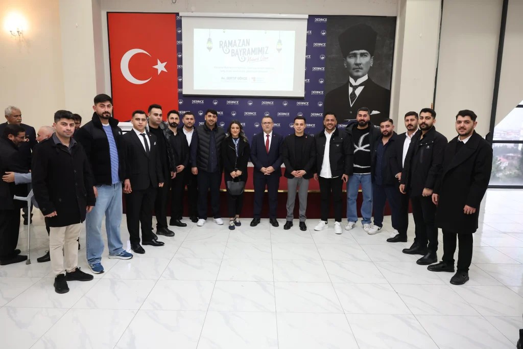 Derince’de bayram coşkusu yaşandı