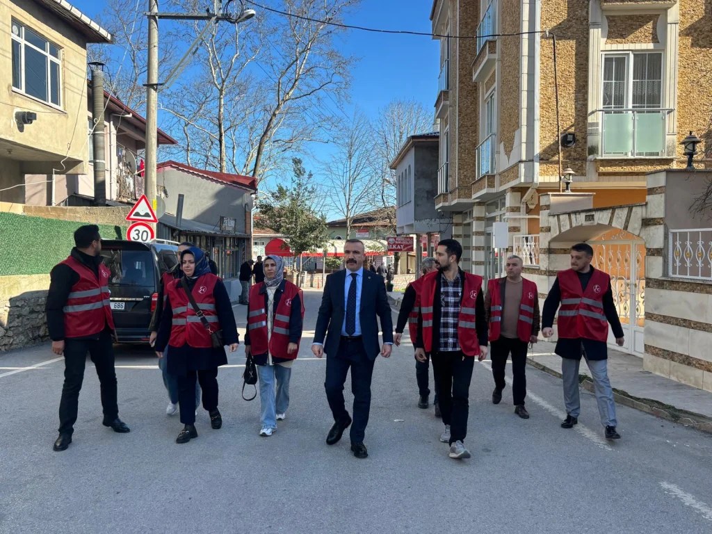 MHP Dilovası’ndan ihtiyaç sahiplerine Ramazan yardımı