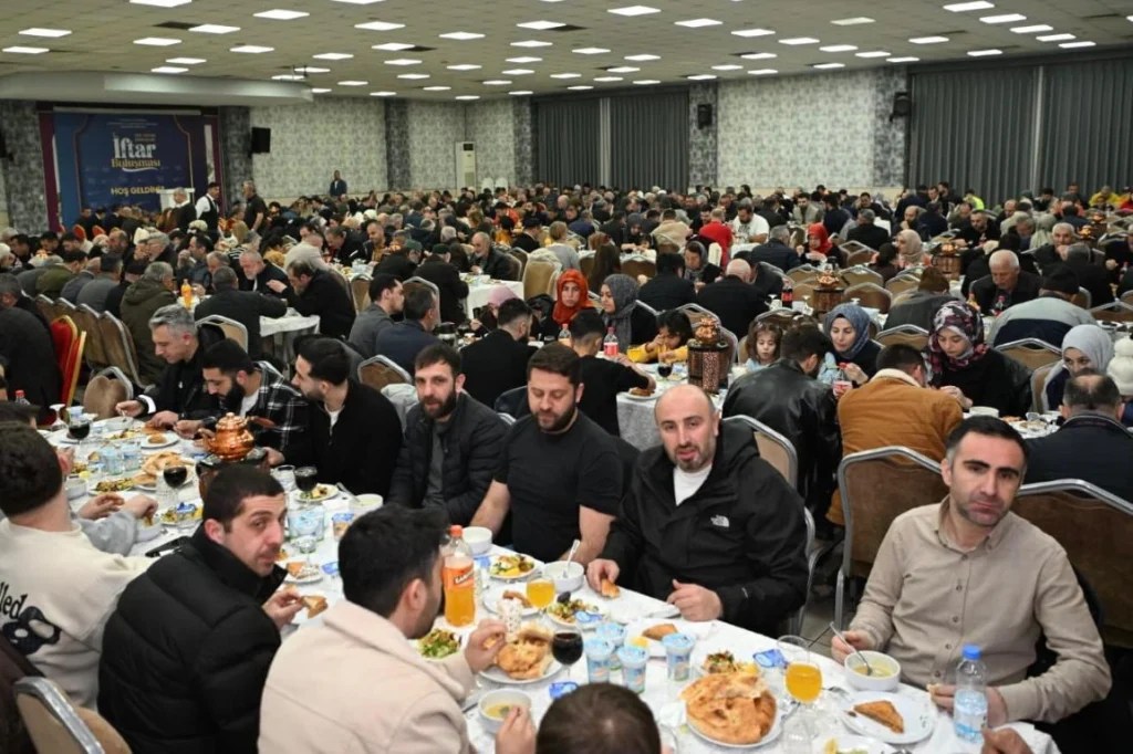 Kartepe Belediyesi STK’larla bir araya geldi