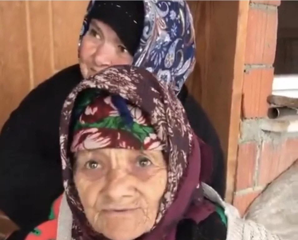 Elektrik Faturasını Ödeyen Görevliden Duygulandıran Davranış