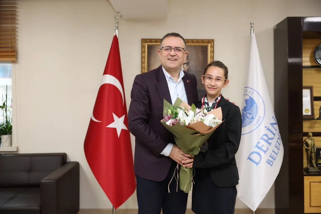 Derince’de 23 Nisan koltuğu Nisa Yağmur Can’a emanet