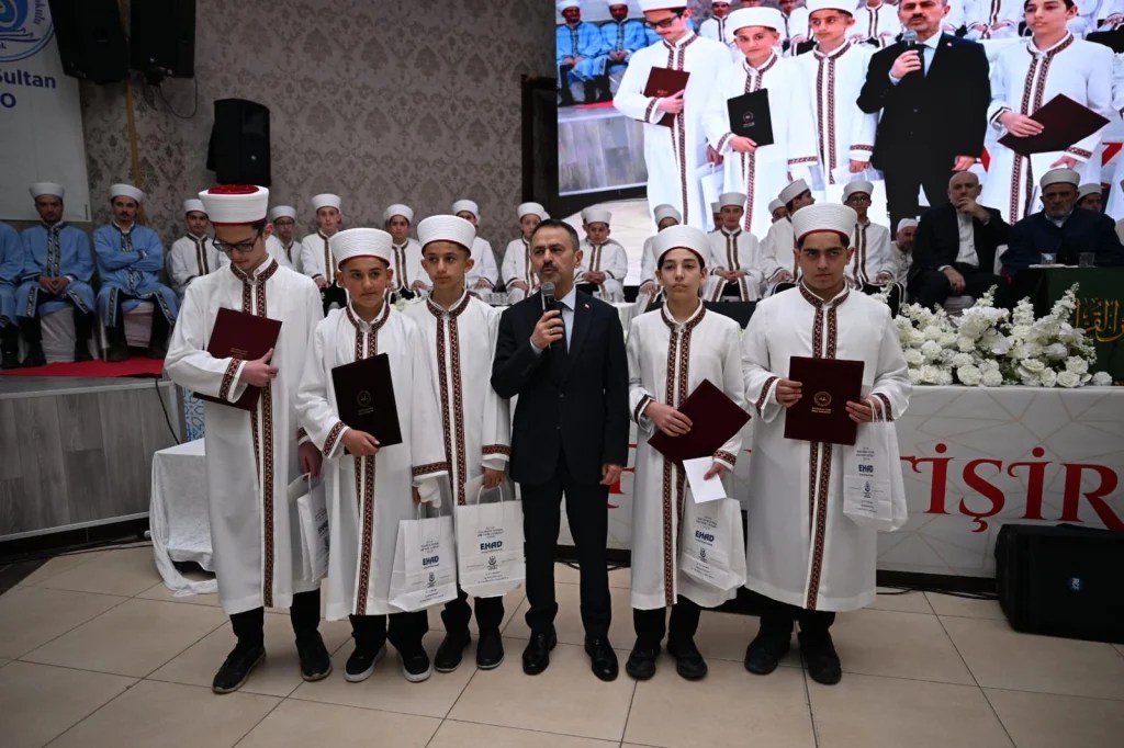 Gölcük’te 41 öğrenci hafızlık icazeti aldı