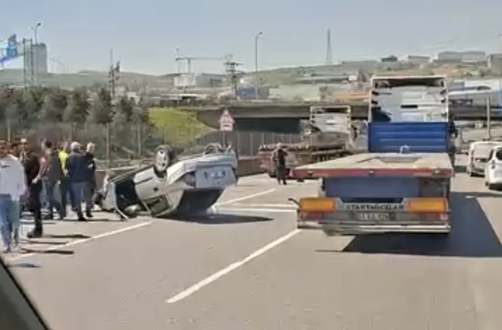 Dilovası Rampasında Kaza: Araç Takla Attı!