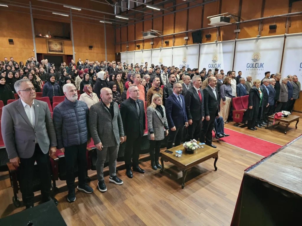 Gölcük’te yeni dünya düzeni masaya yatırıldı