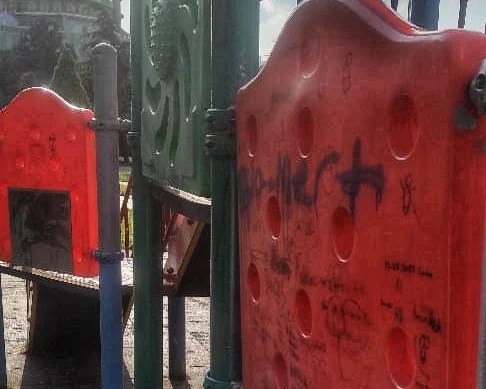 Yenişehir’de park bakımsızlığı isyan ettirdi!