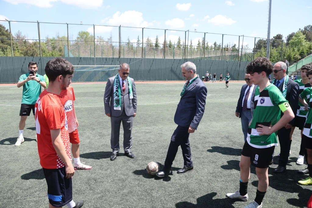 Çayırova’da 19 Mayıs coşkusu