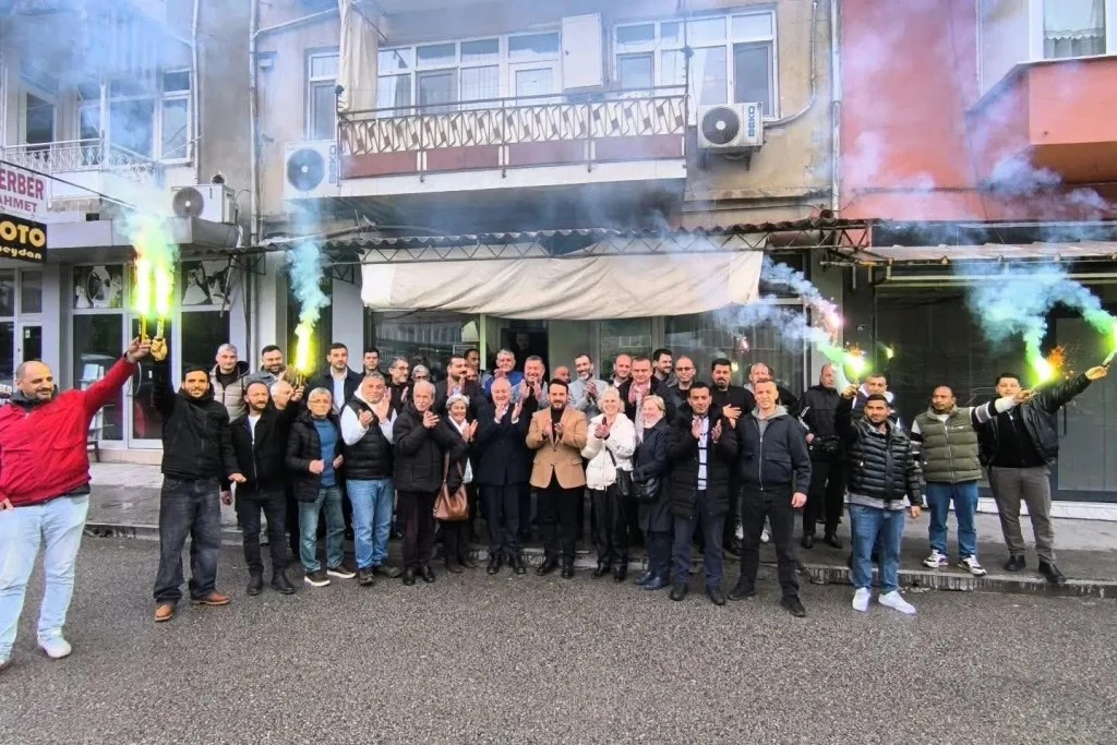 CHP Kocaeli sahada hız kesmiyor