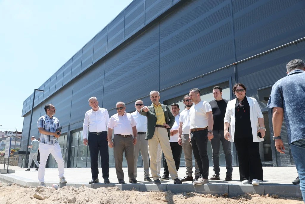 Çayırova’nın spor kompleksi açılışa hazır