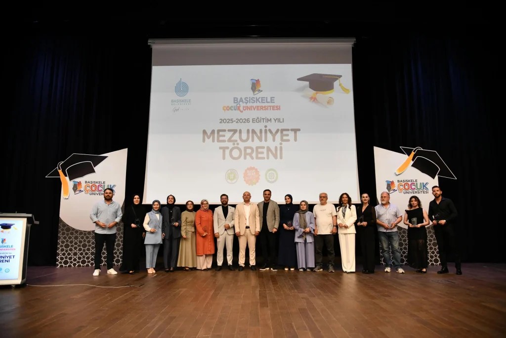 Başiskele Çocuk Üniversitesi mezunlarını uğurladı
