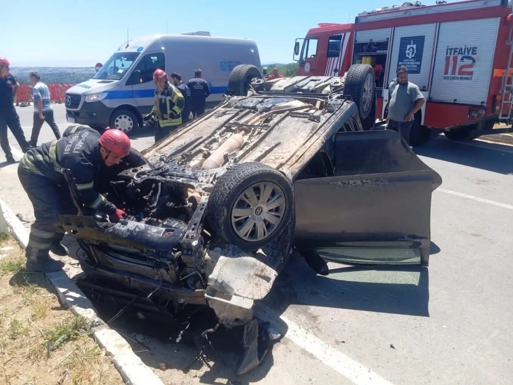 Kandıra’da otomobil takla attı!