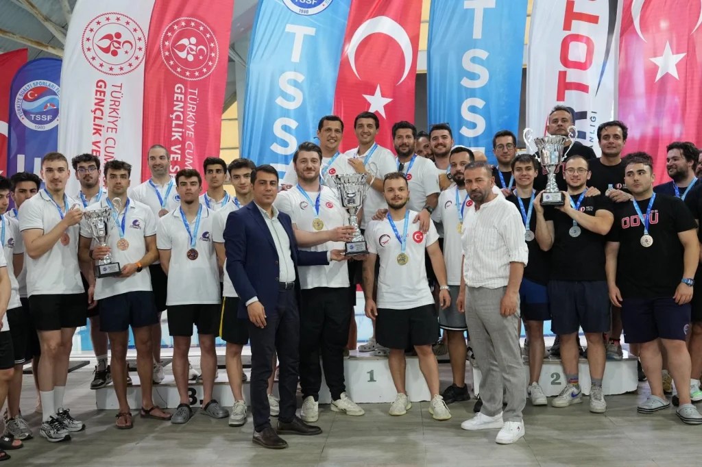 Sualtı Hokeyi Şampiyonası Gebze’de sona erdi