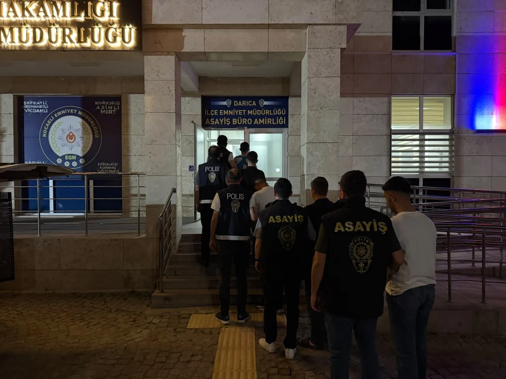 Darıca’da market ve kuyumcu soyguncuları tutuklandı!