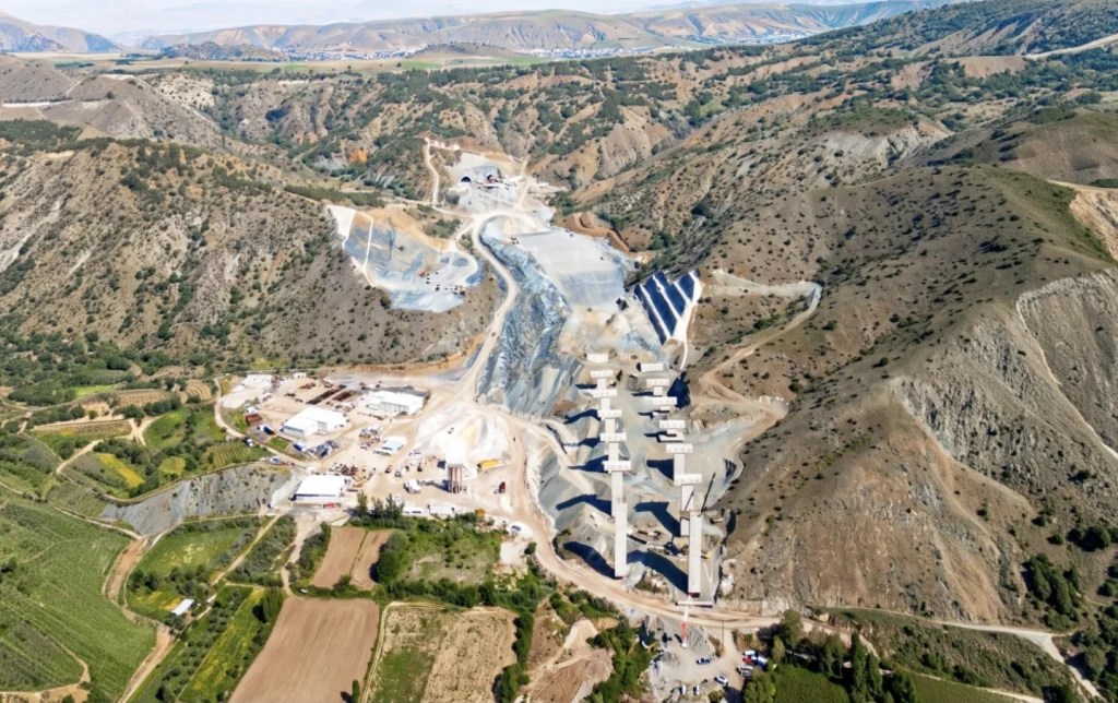 Ankara-Kırıkkale-Delice Otoyolu çalışmaları hızlandı